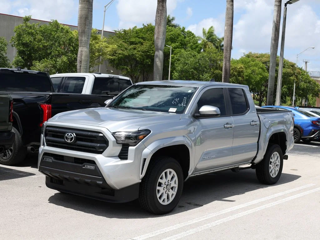 Used 2025 Silver Toyota  image 1