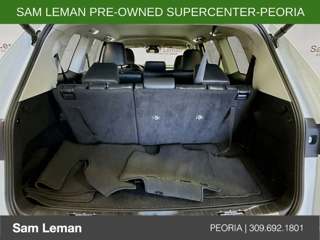 Used 2024 Beige Toyota XLE image 26