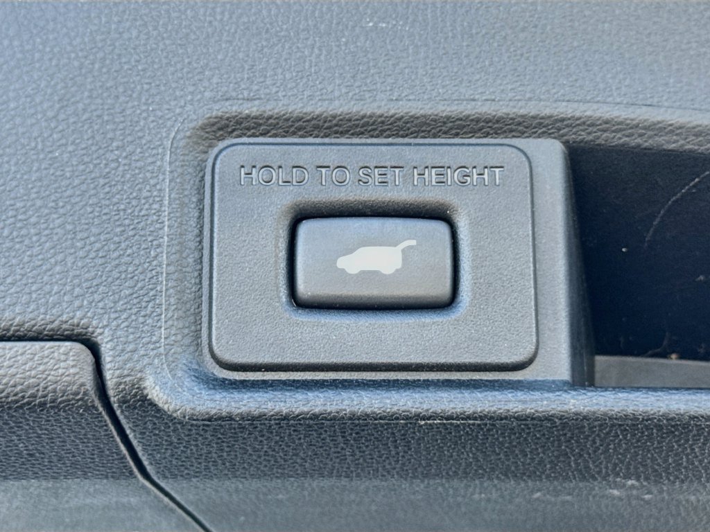 Used 2021  Acura Technology Package image 41