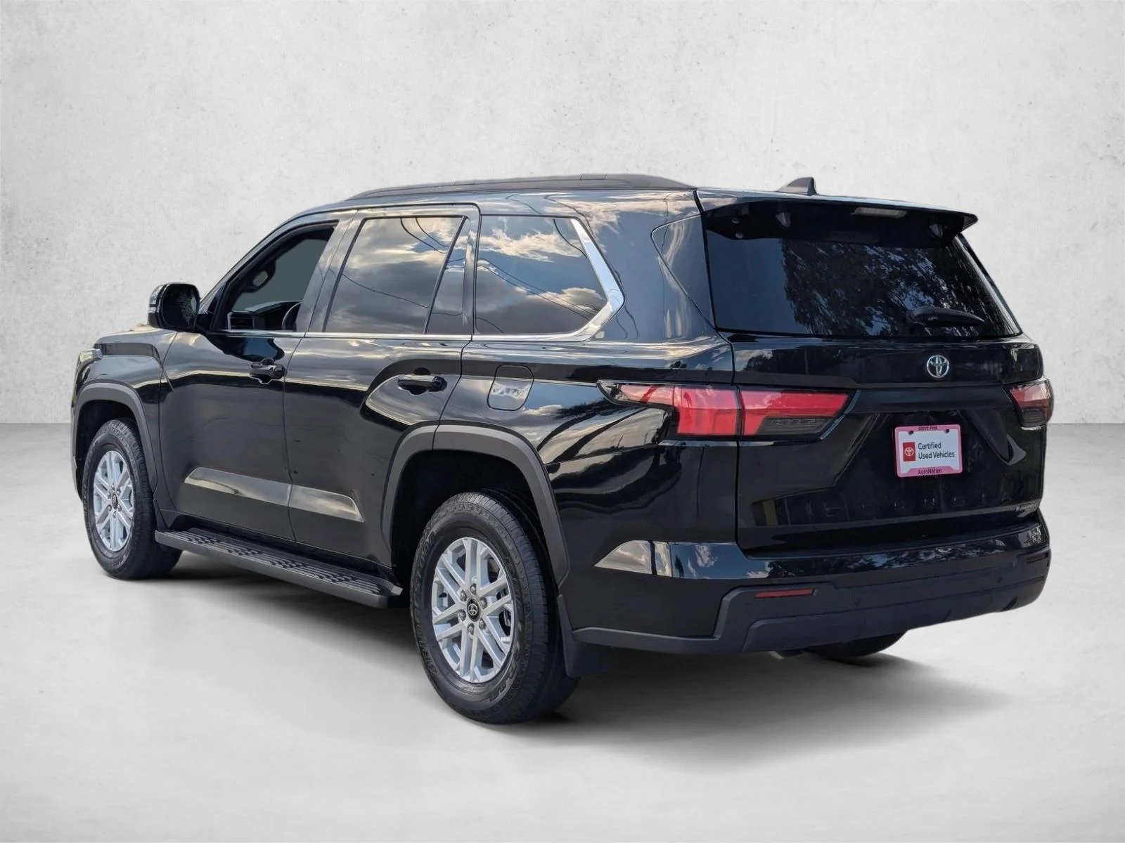 Used 2025 Midnight Black Metallic Toyota SR5 image 7