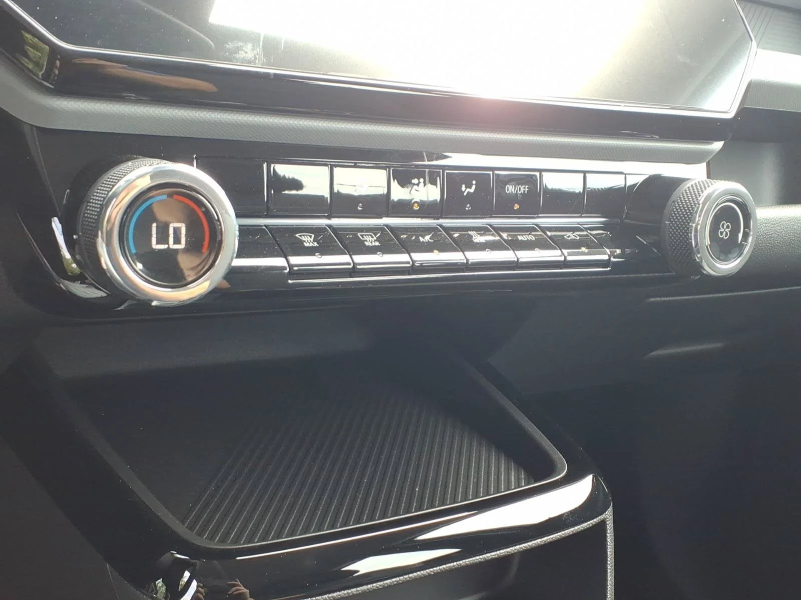 New 2027 Summit White Chevrolet LT image 8