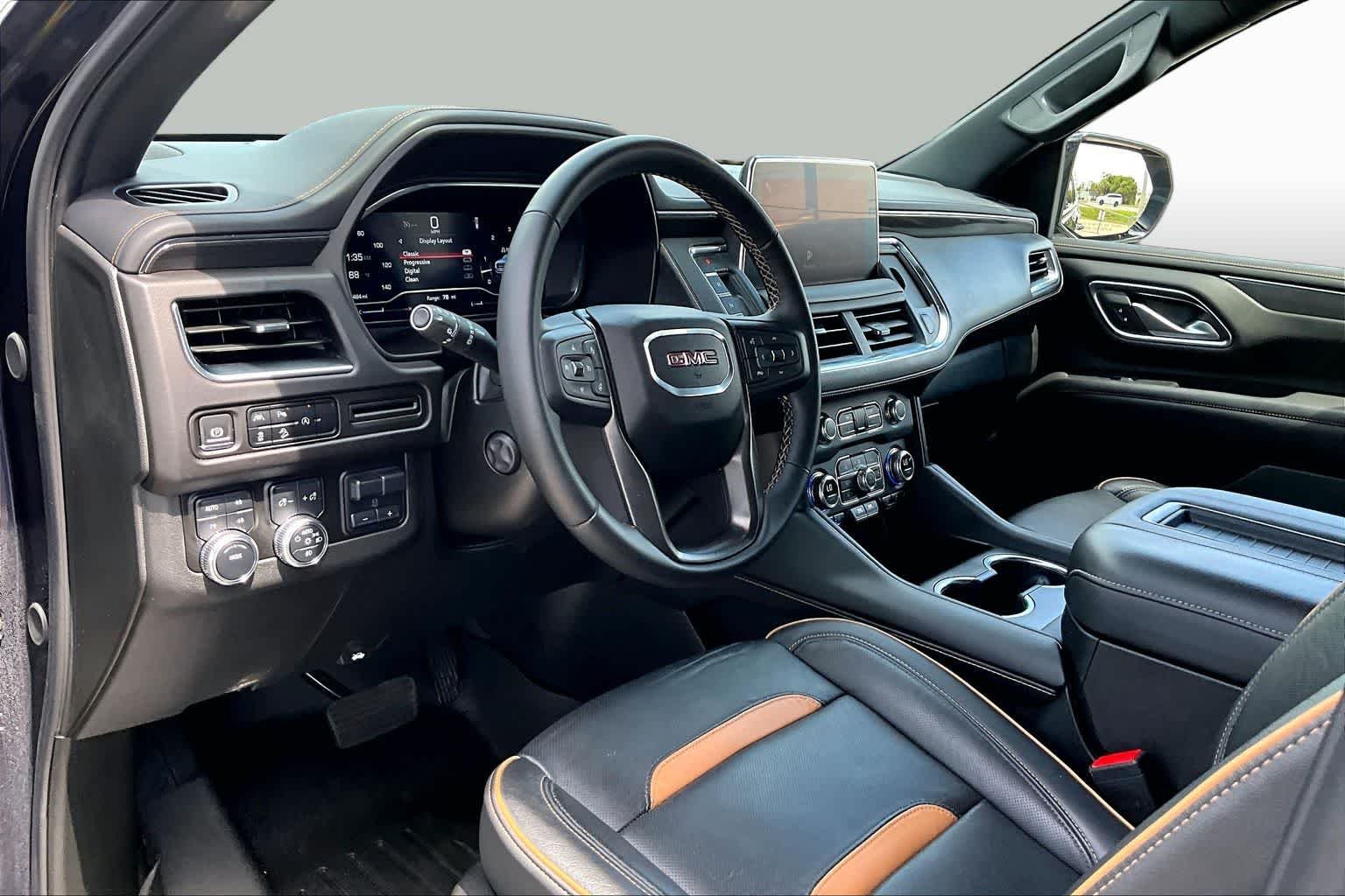 Used 2024 Midnight Blue Metallic GMC AT4 image 18