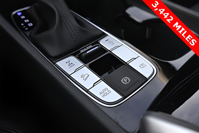 Used 2025 Hampton Gray Hyundai SEL Convenience image 26