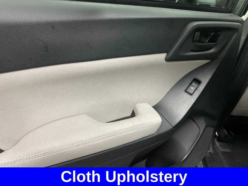 Used 2015 Green Subaru 2.5i Premium image 11