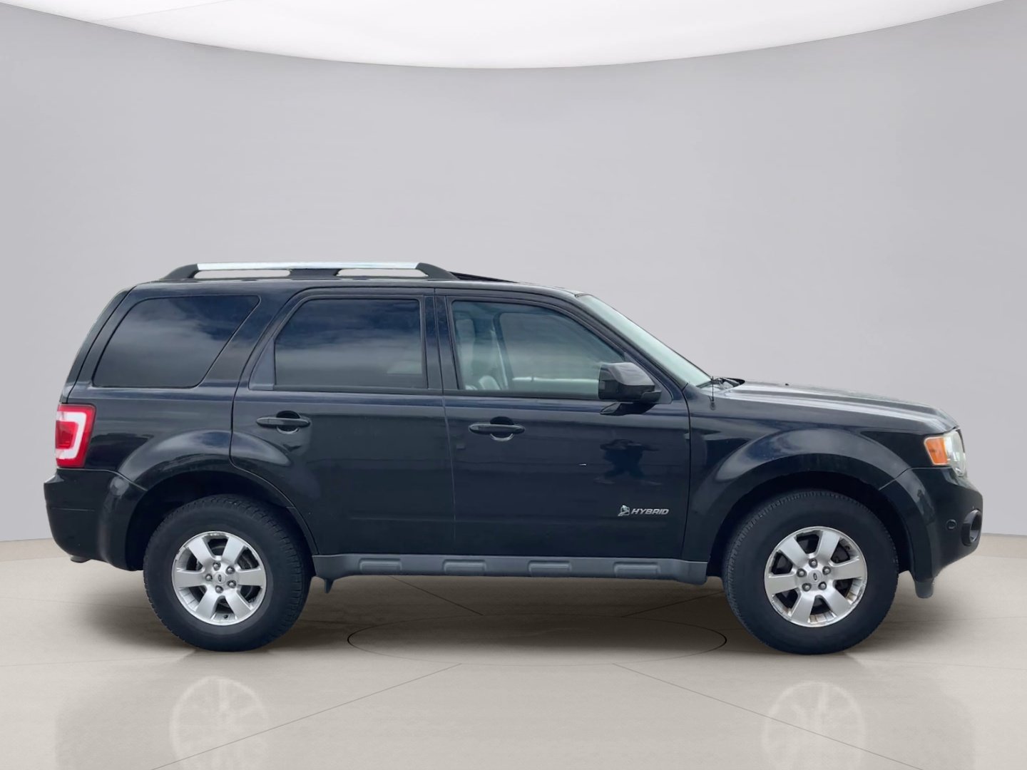 Used 2010 Black Ford LIMITED image 6