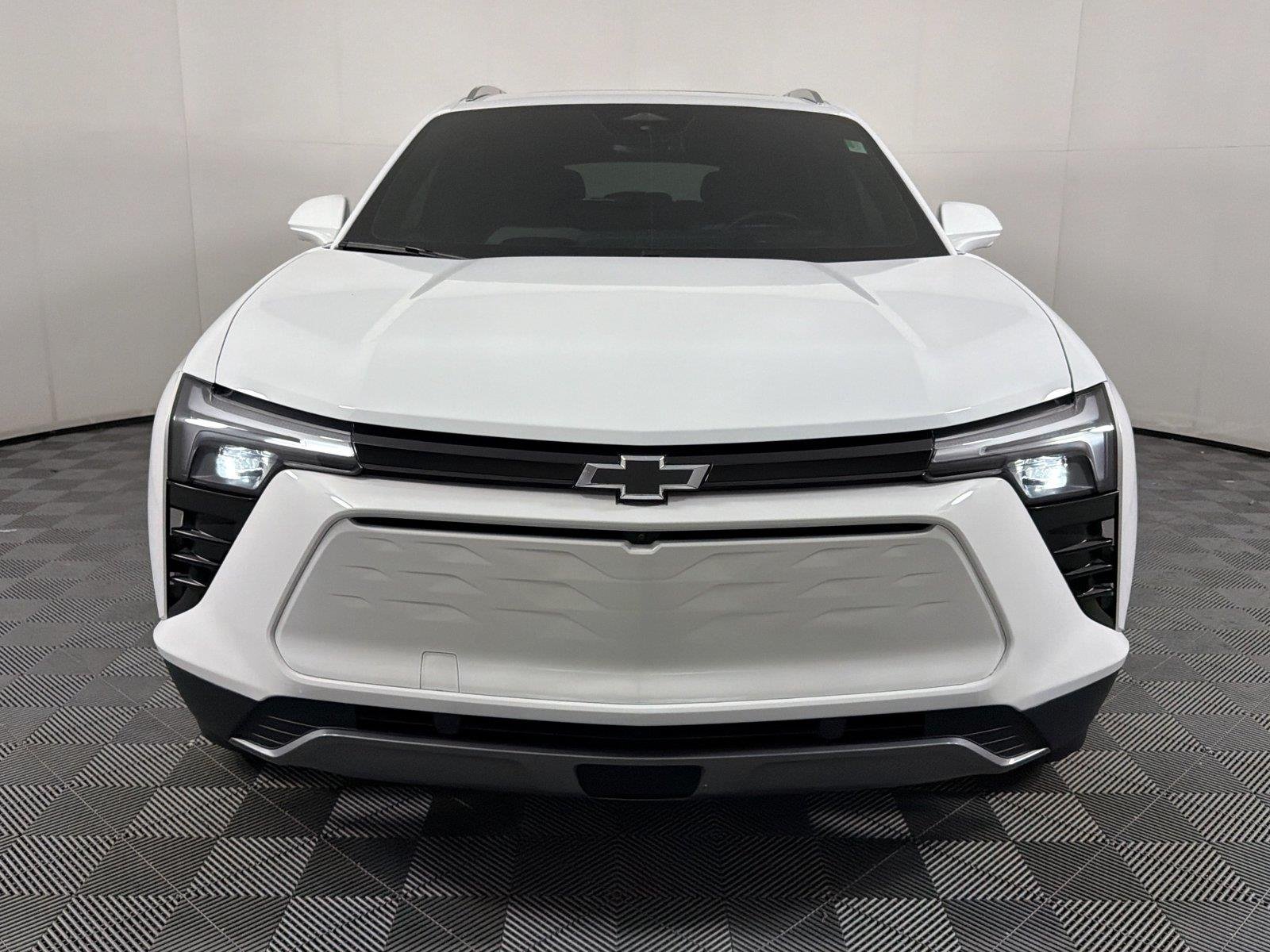 Used 2024 Chevrolet Blazer EV LT with VIN 3GNKDBRJ7RS233472 for sale in Buford, GA