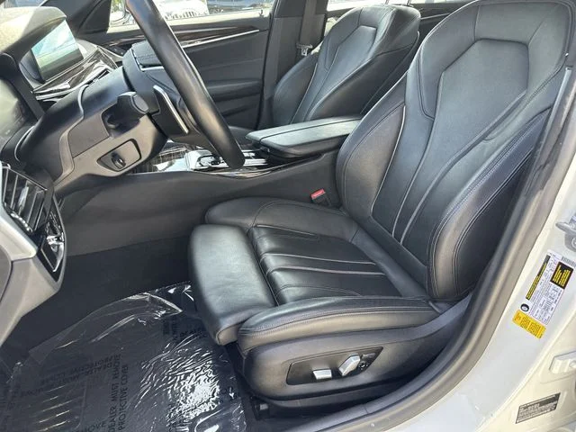 2020 BMW 5 Series 530i - Photo 11