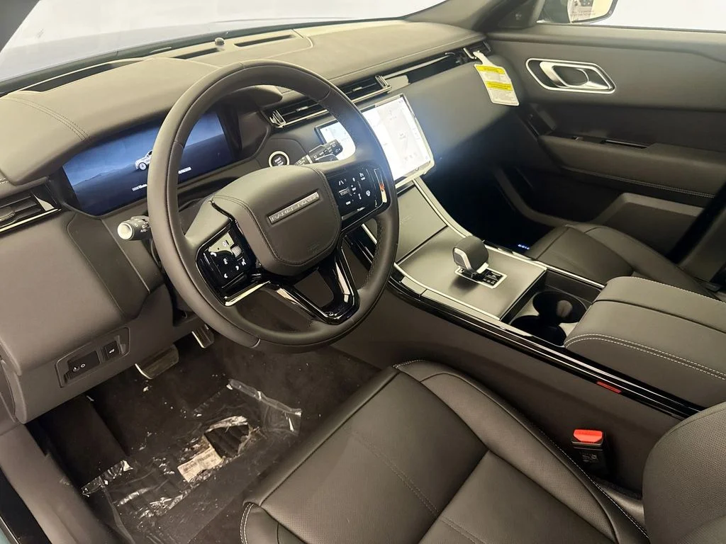 New 2026 Giola Green Land Rover Belgravia Edition image 9