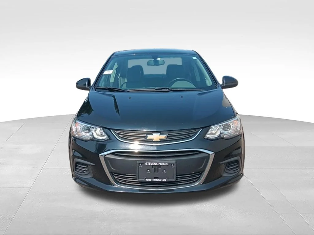 Used 2017 Mosaic Black Metallic Chevrolet Premier image 10