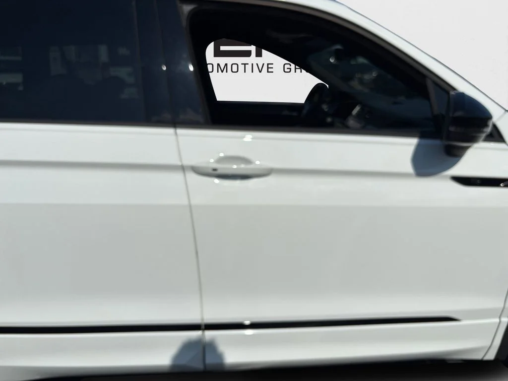 Used 2022 White Volkswagen 2.0T SE R-Line Black image 19