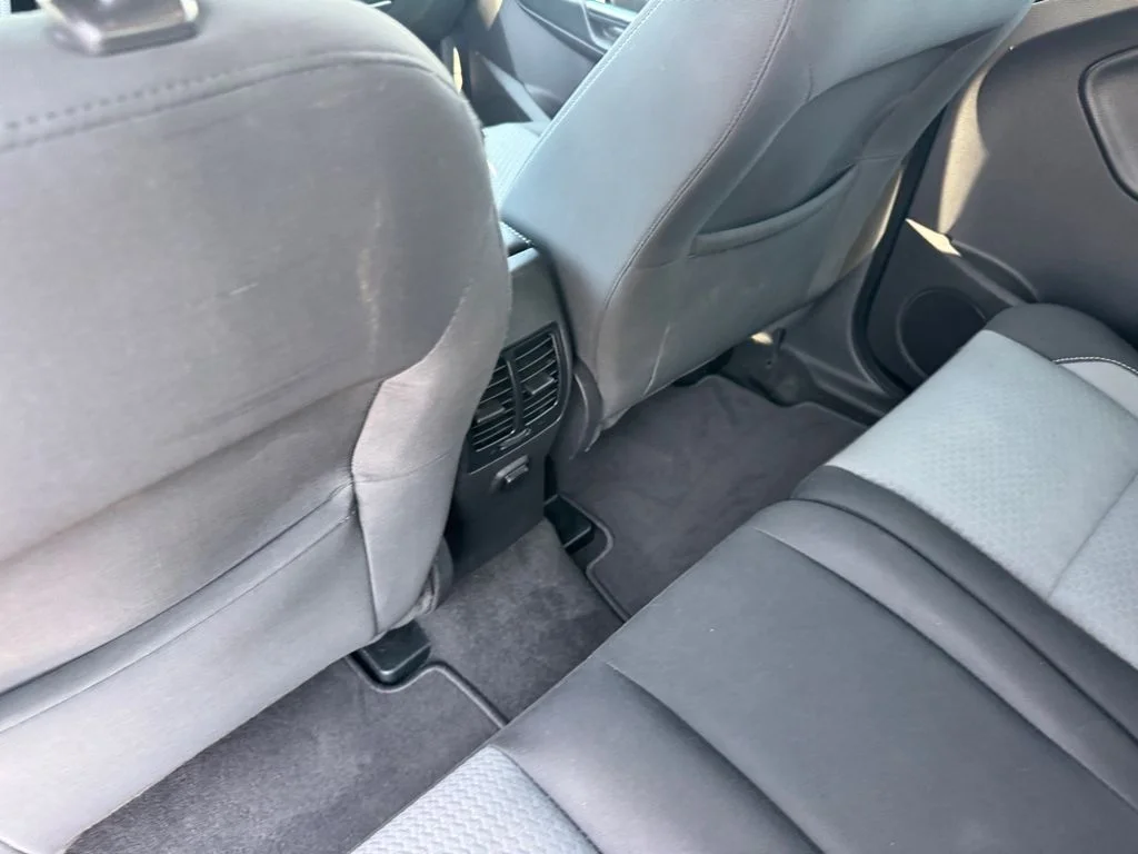 Used 2019 Red Ford SE image 12