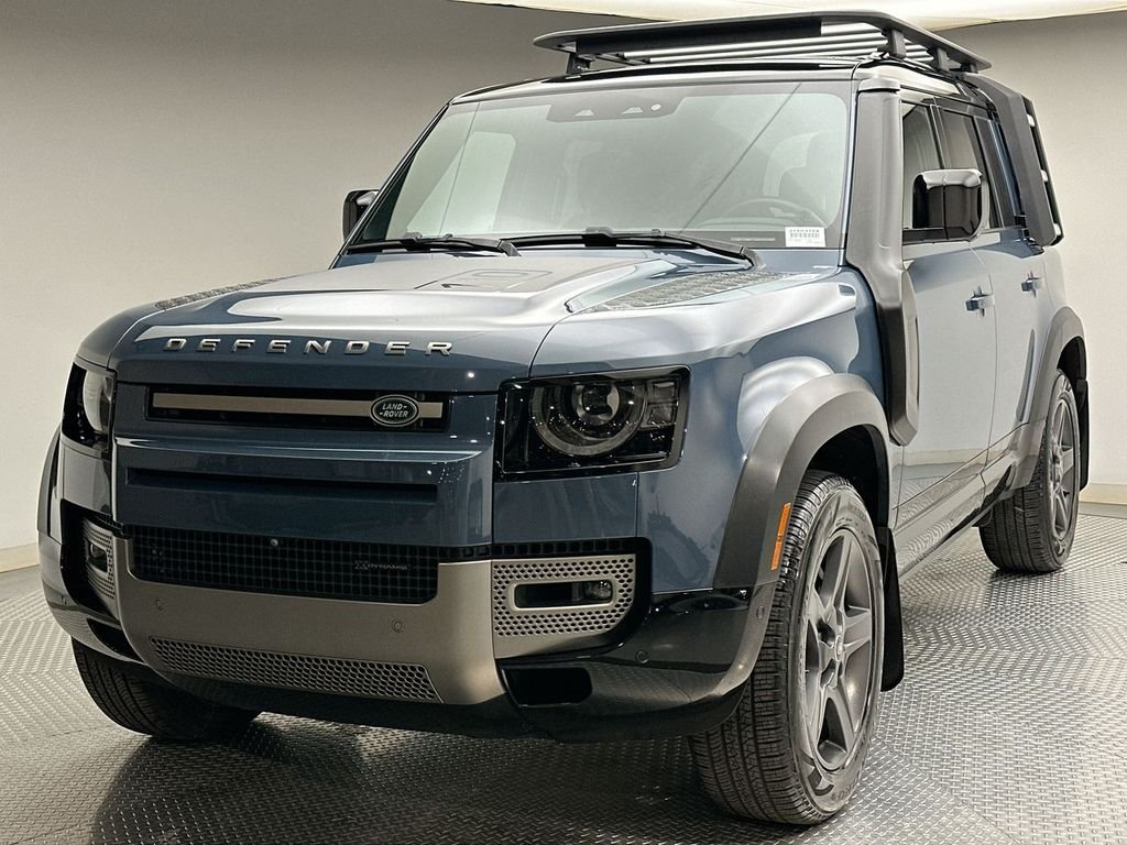 Certified Used 2023 Pangea Green Metallic Land Rover X-Dynamic SE image 1