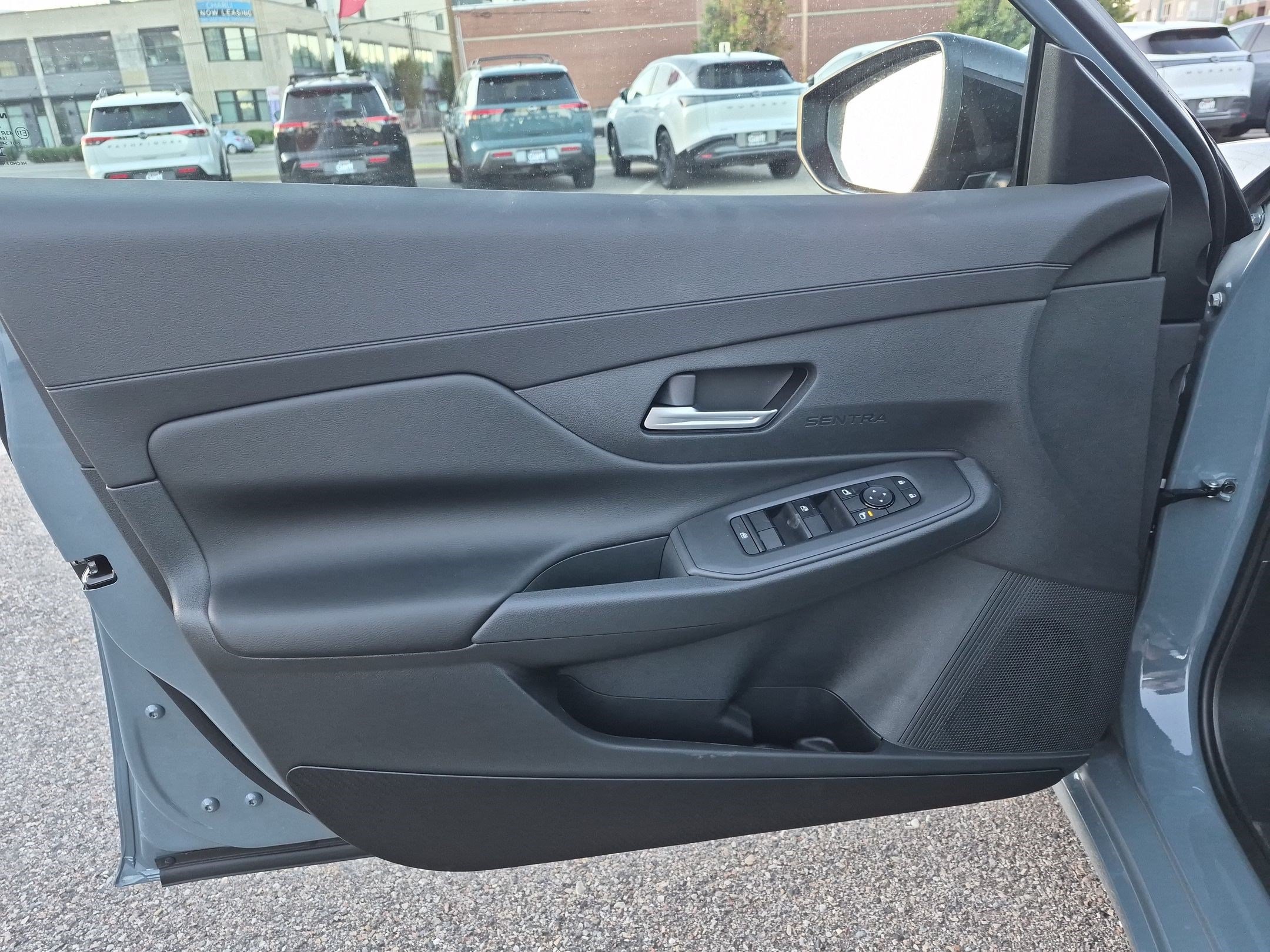 New 2027 Atlantic Gray Metallic Nissan SV image 10