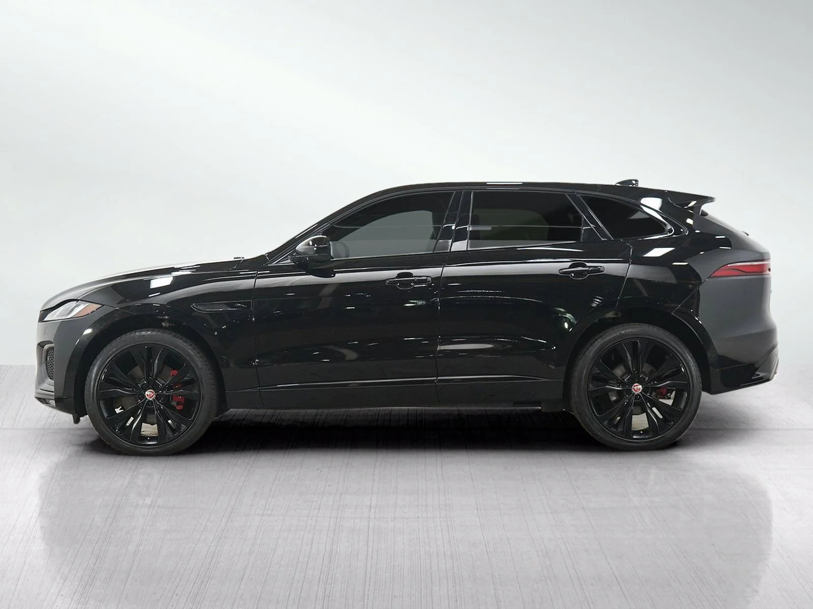 Used 2023 Jaguar F-Pace R-Dynamic S with VIN SADCT2FU8PA712596 for sale in Wayzata, Minnesota