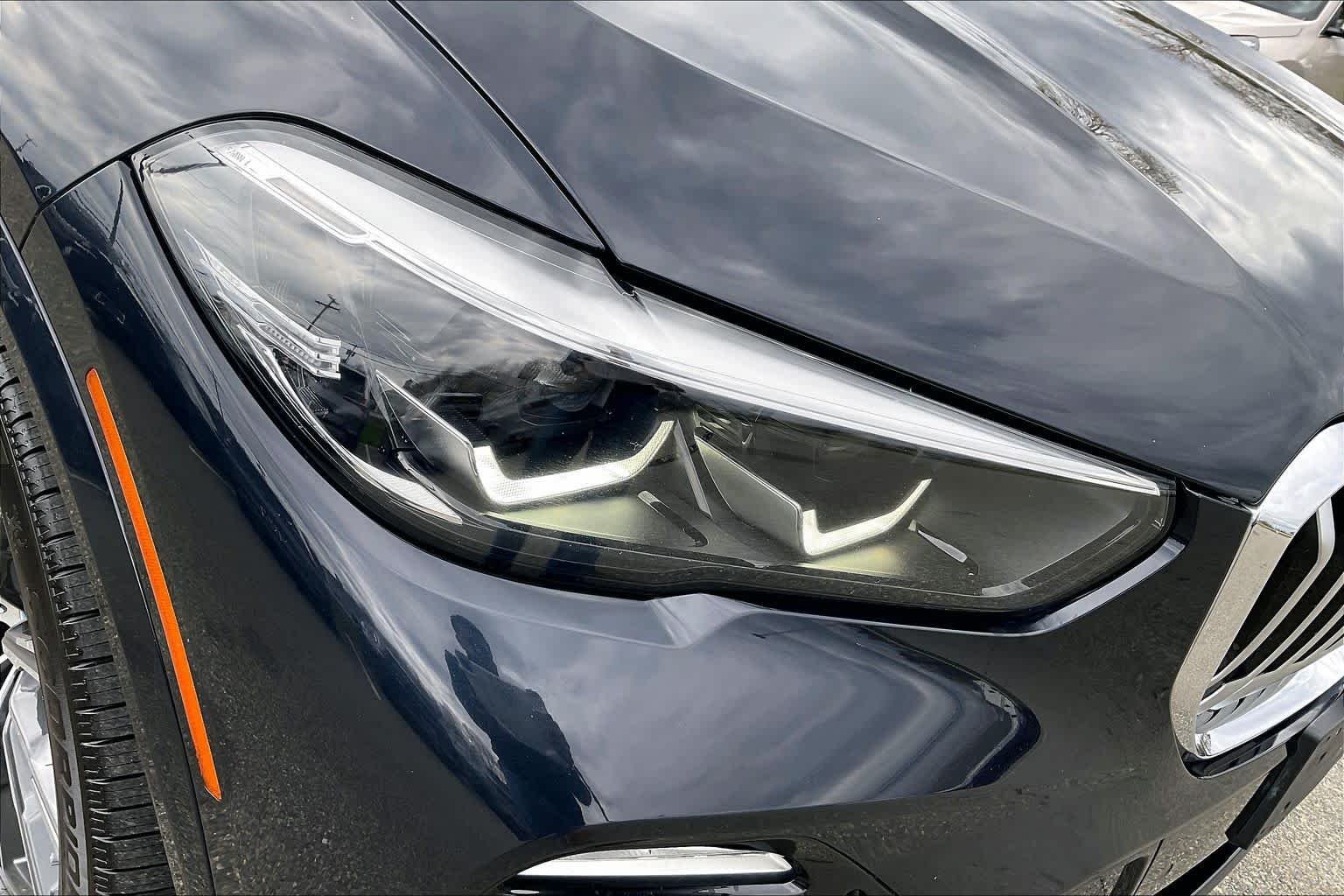 Used 2021 Carbon Black Metallic BMW xDrive40i image 26