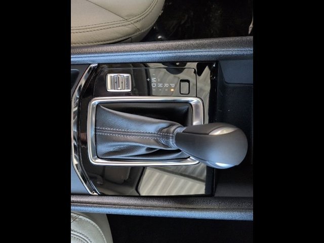Certified Used 2025 Rhodium White Metallic Mazda 2.5 S Preferred AWD image 32