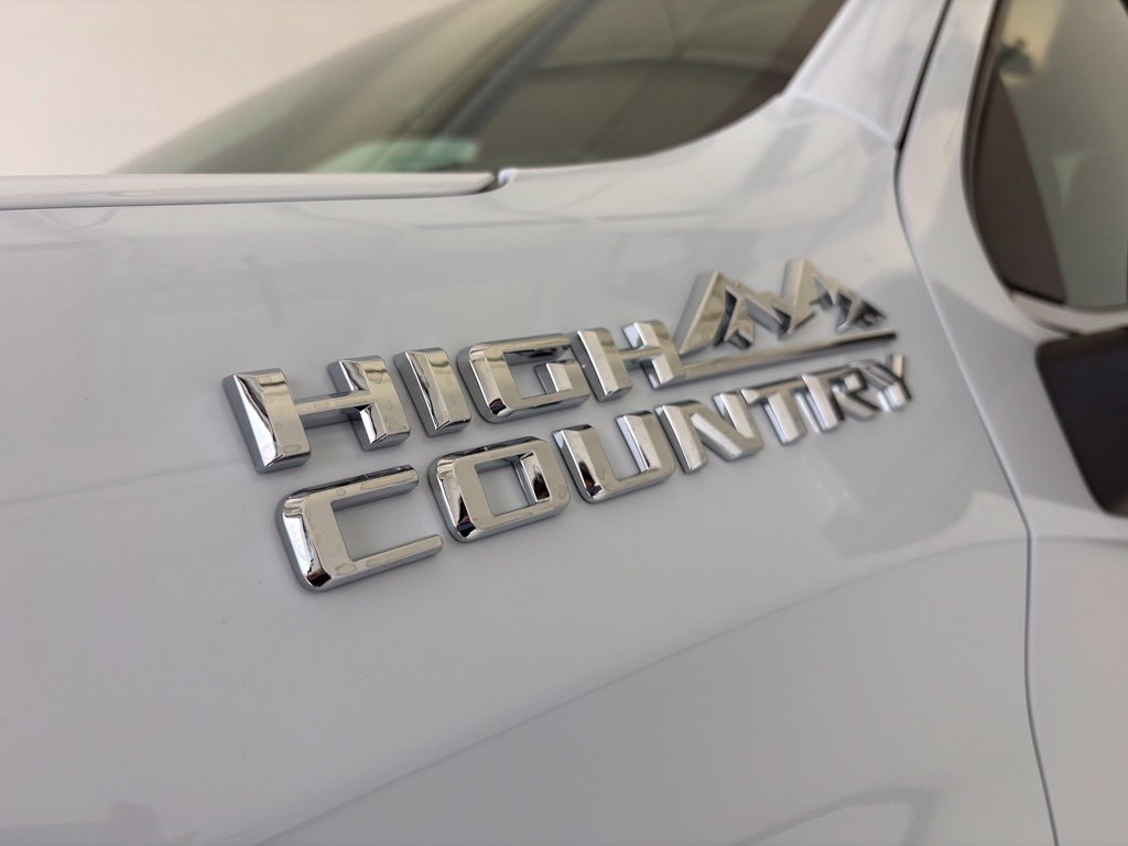 New 2026 Polar White Tricoat Chevrolet High Country image 27