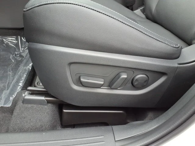 New 2026 Rhodium White Metallic Mazda 2.5 S Premium AWD image 12