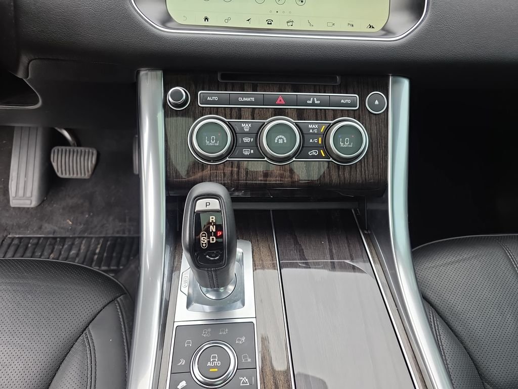 Used 2017 Black Land Rover 5.0L V8 Supercharged image 25