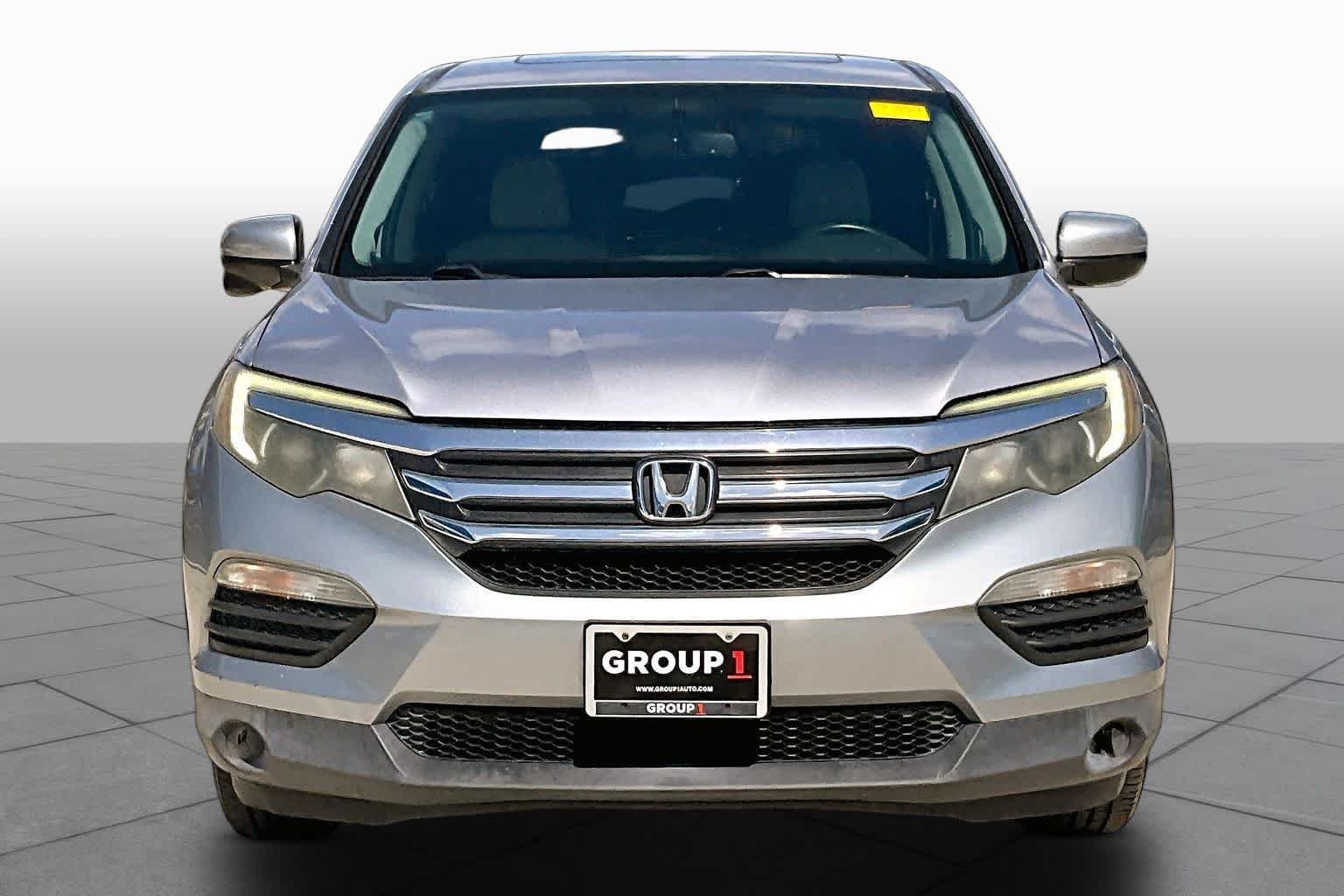 Used 2018 Lunar Silver Metallic Honda EX-L image 4