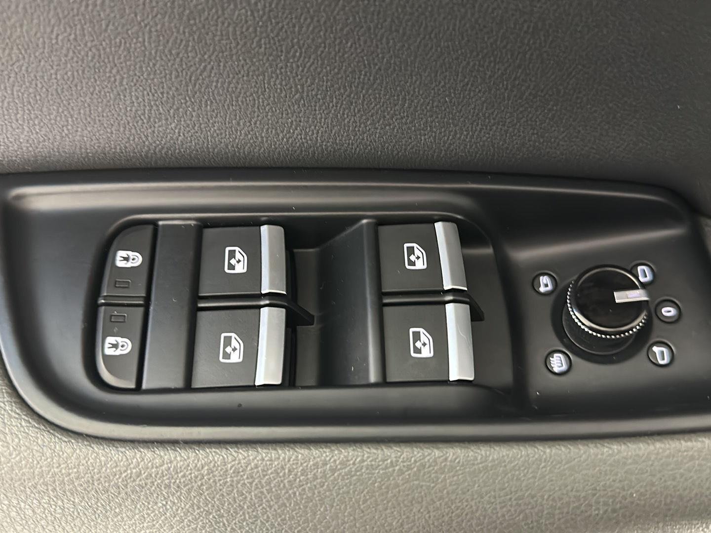 Used 2019 Daytona Gray Pearl Effect Audi Prestige image 12