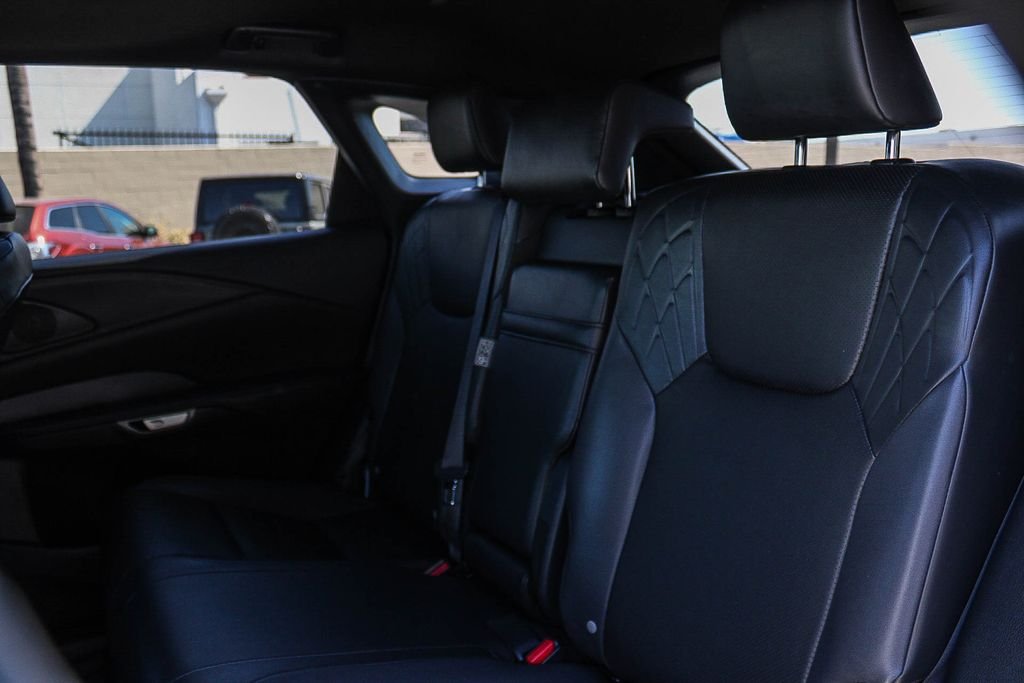 Used 2024 White Lexus 350 Premium image 18