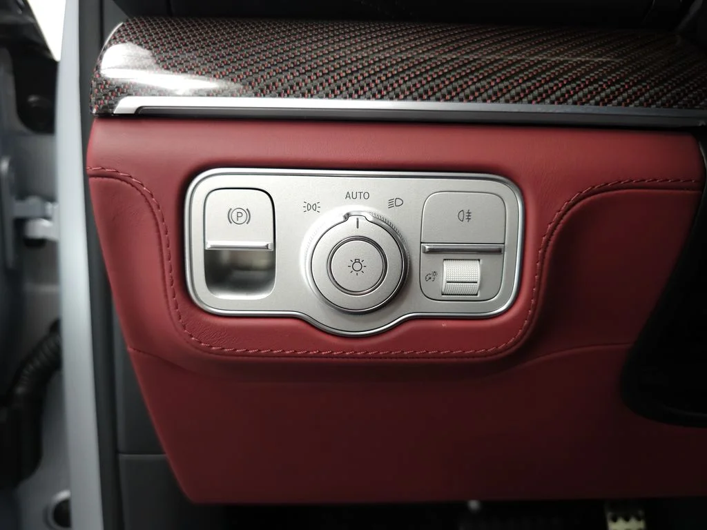 Certified Used 2026 MANUFAKTUR Cirrus Silver Magno Mercedes-Benz GLS 63 AMG® image 10