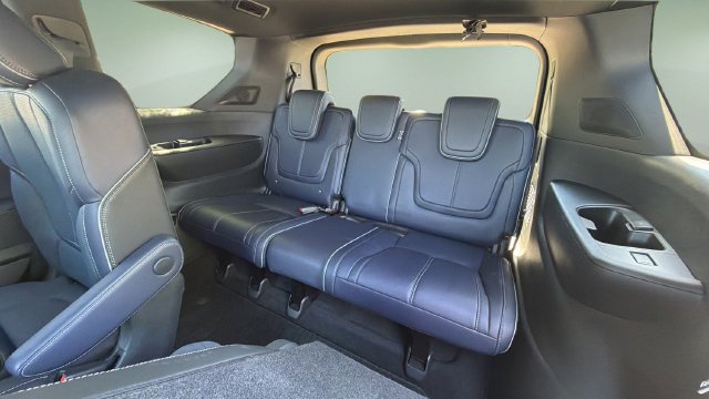 Used 2027 Black INFINITI SPORT image 34