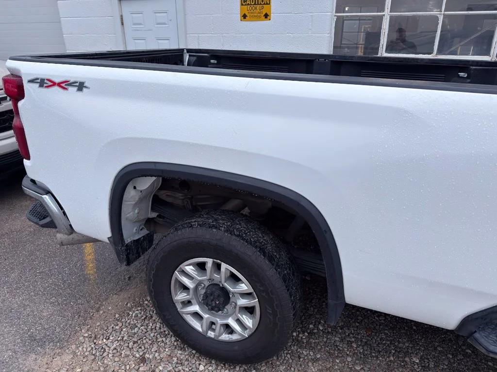 Used 2025 White Chevrolet LT image 42