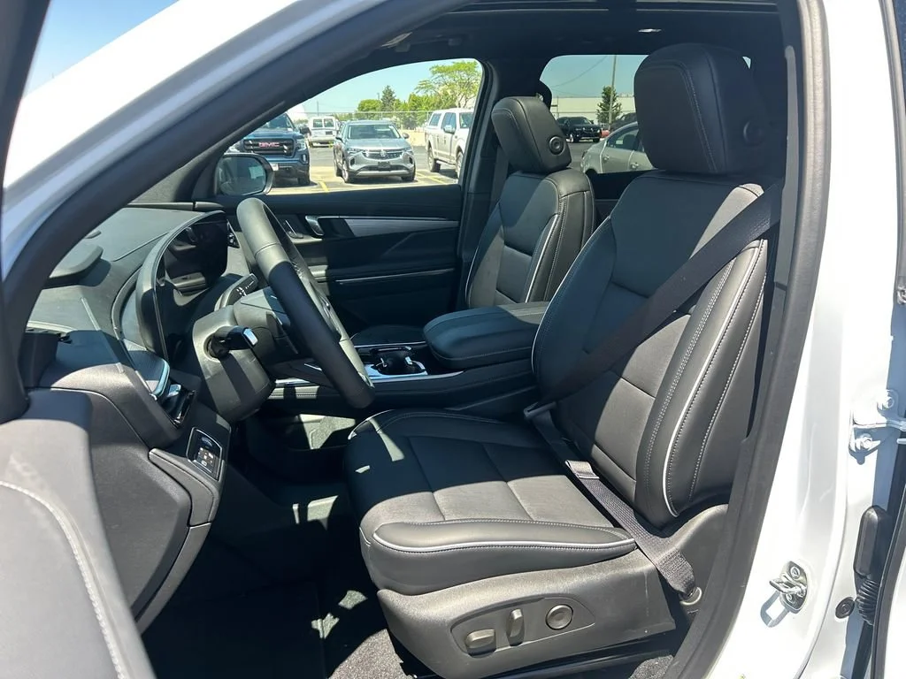 2026 Buick Enclave Preferred - Photo 17
