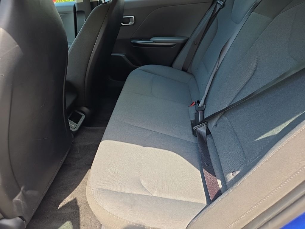 2025 Kia K4 LXS - Photo 33