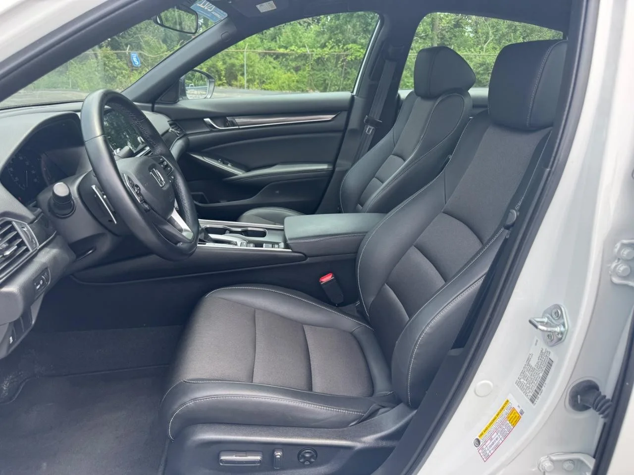 2022 Honda Accord Sport - Photo 19