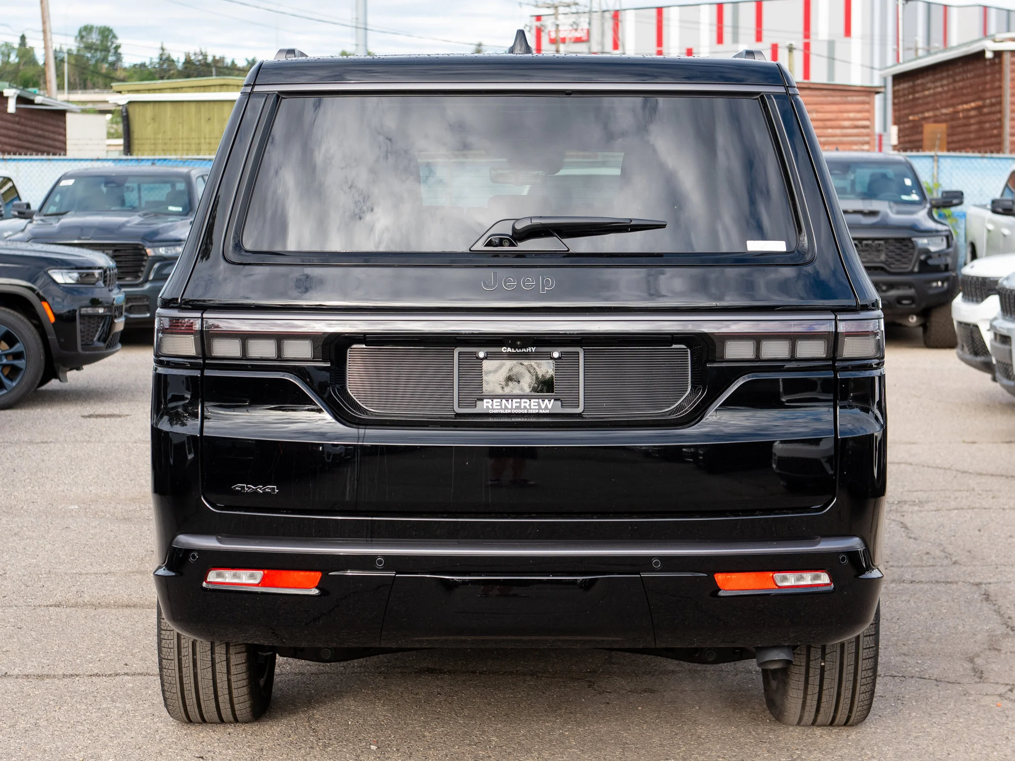 Used 2026 Black Jeep Summit Reserve* image 5