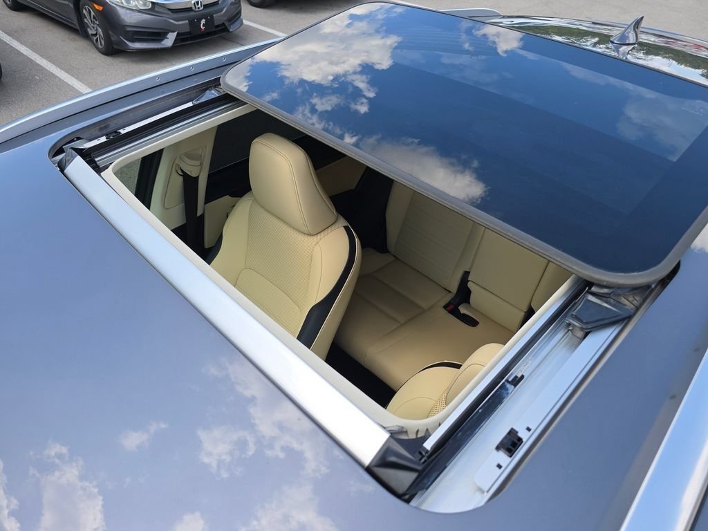 Used 2017 Nebula Gray Pearl Lexus Turbo image 3