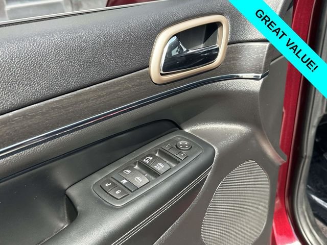 Used 2017 Red Jeep Limited image 28