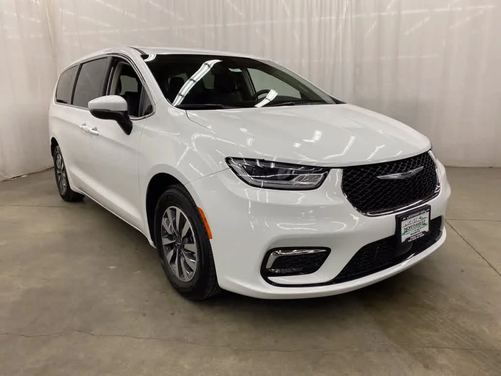 Used 2023 Bright White Clearcoat Chrysler Hybrid Touring L image 8