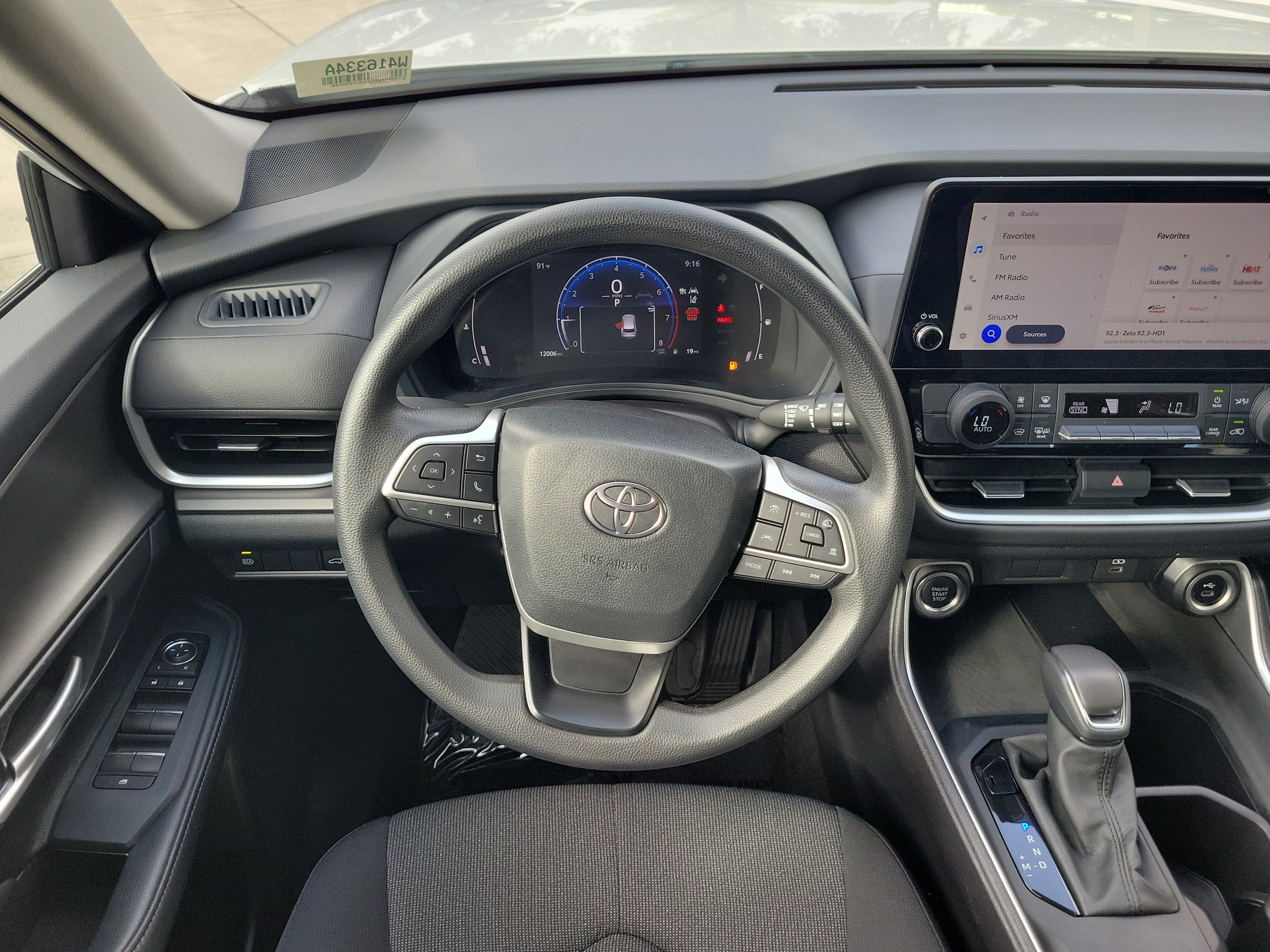 Used 2025 Pearl Toyota LE image 18