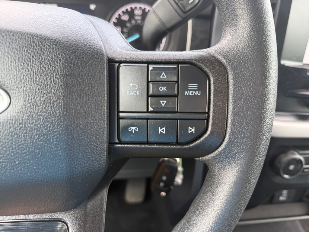 Used 2023 Oxford White Ford XLT image 22