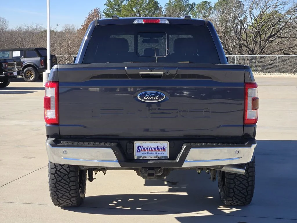 Used 2021  Ford Lariat image 7