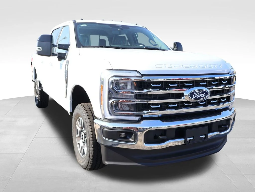 New 2027 White Ford F250 4X4 CREW/C image 13