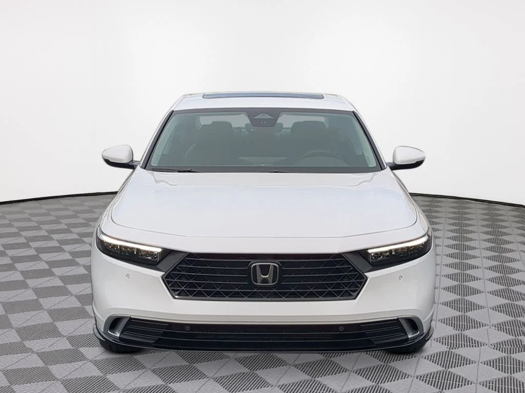 New 2026 Platinum White Pearl Honda Touring Hybrid image 8