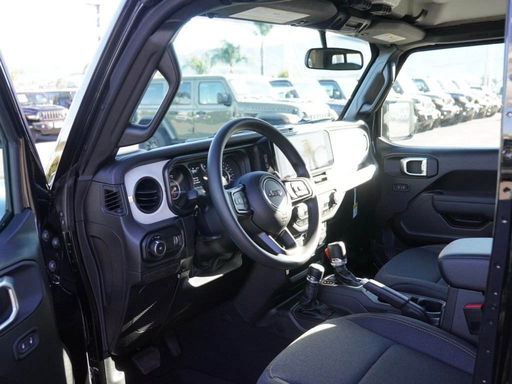 New 2026 Black Clear-Coat Exterior Paint Jeep Sport image 18