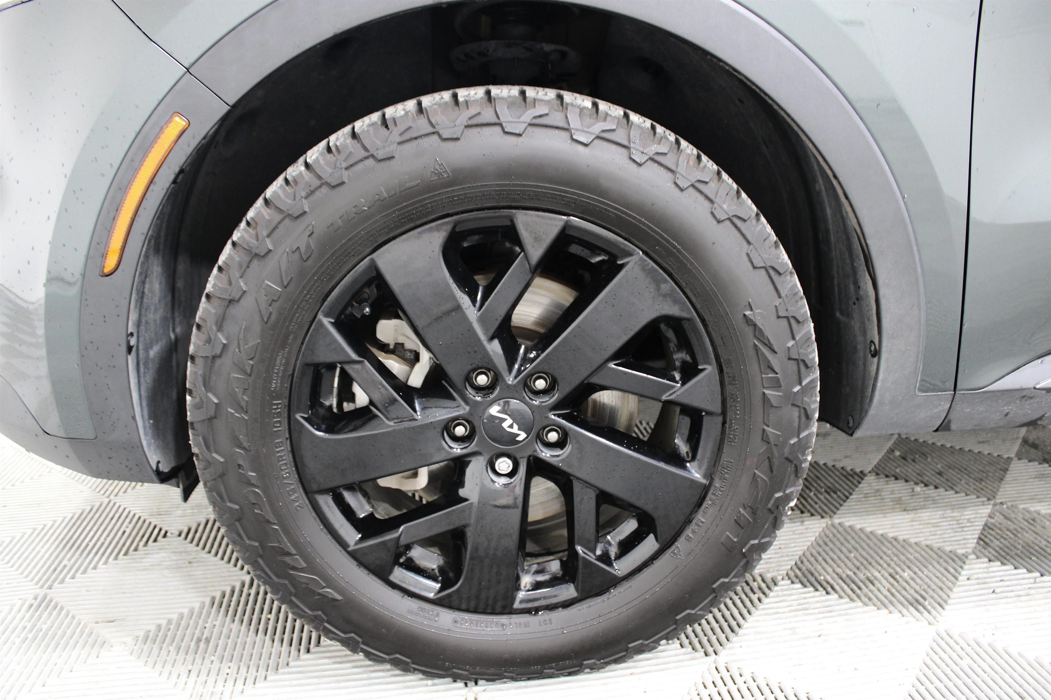 2023 Kia Sorento X-Line S - Photo 33
