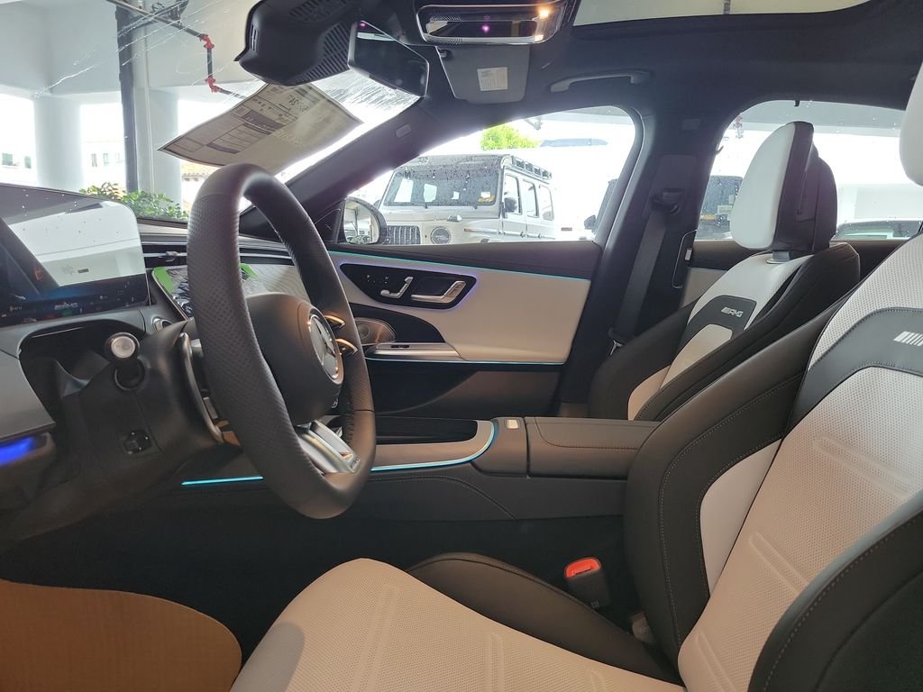 New 2027 MANUFAKTUR Moonlight White Magno Mercedes-Benz AMG® E 53 E 4MATIC+ Sedan image 20