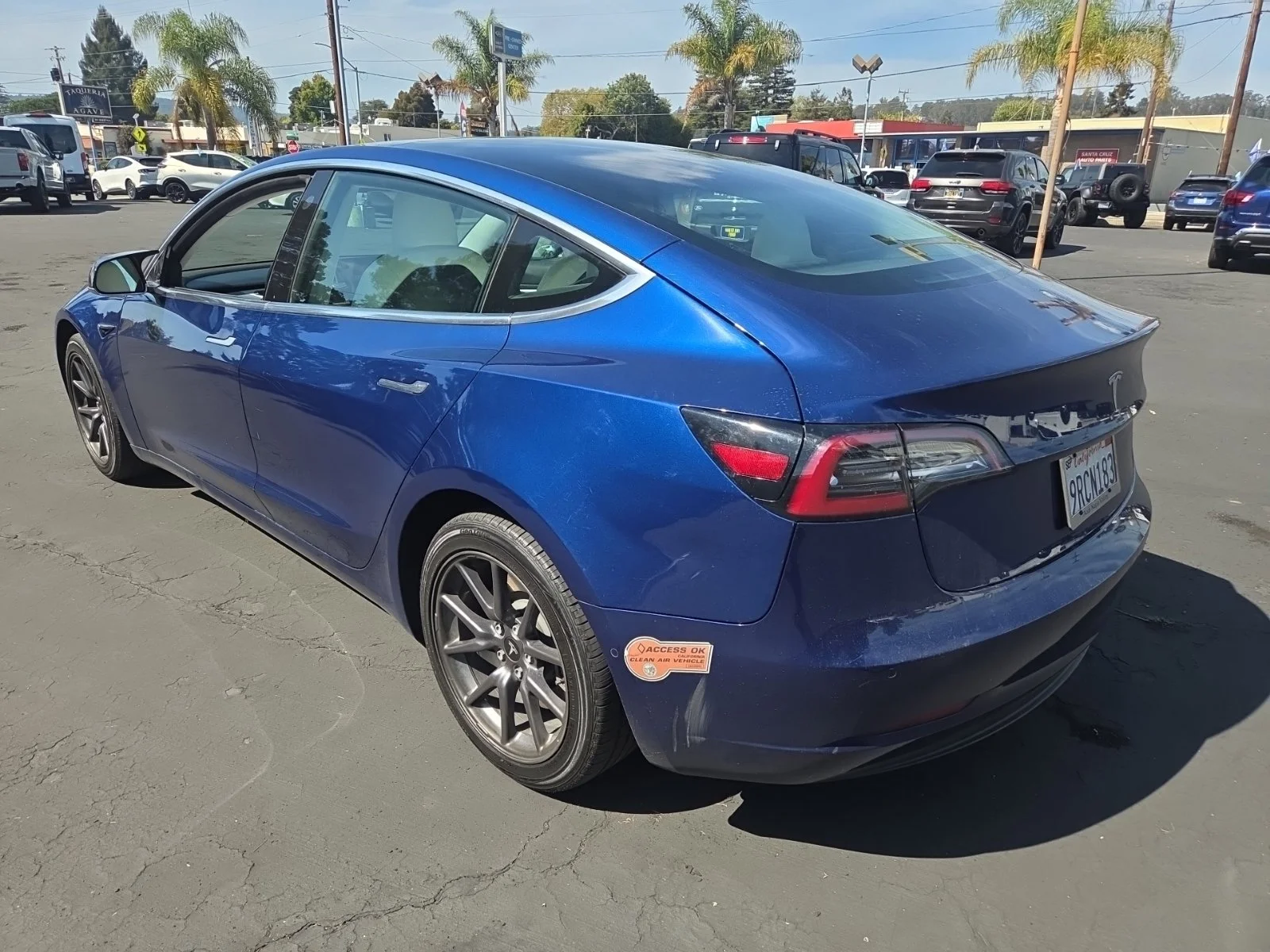 Used 2019 Blue Tesla Standard Range Plus image 7