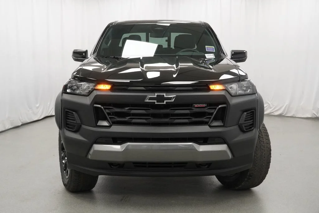 New 2026 Black Chevrolet Trail Boss image 32