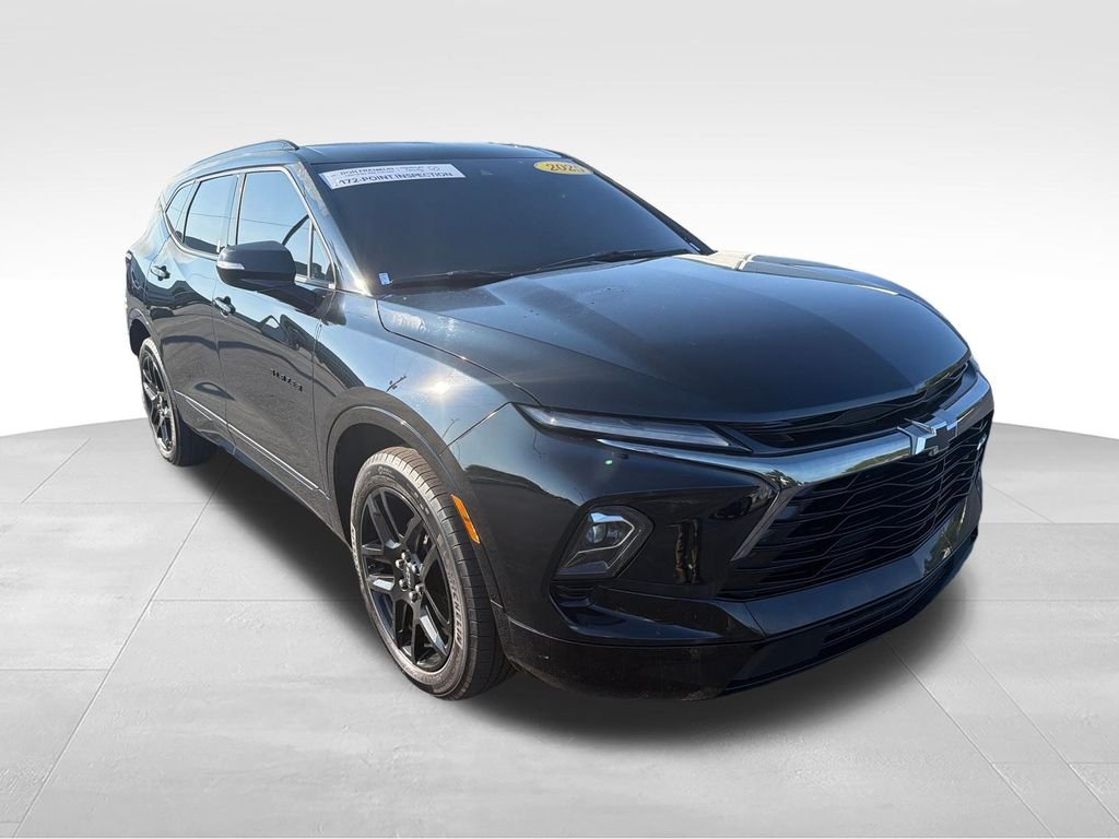 Used 2025 Black Chevrolet RS image 16