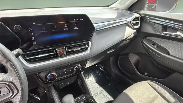 Used 2025 Red Chevrolet LT image 24