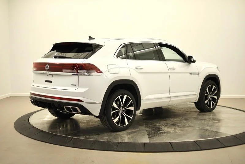New 2026 White/off-white Volkswagen 2.0T SEL Premium R-Line image 3