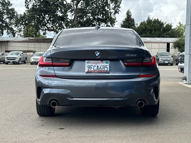 Used 2022 Mineral Grey Meta BMW 330i image 4